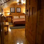 Hotel Safari 3*